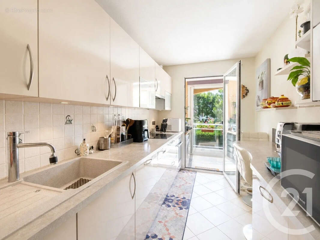 Appartement 66 m² à Eze  - photo 3