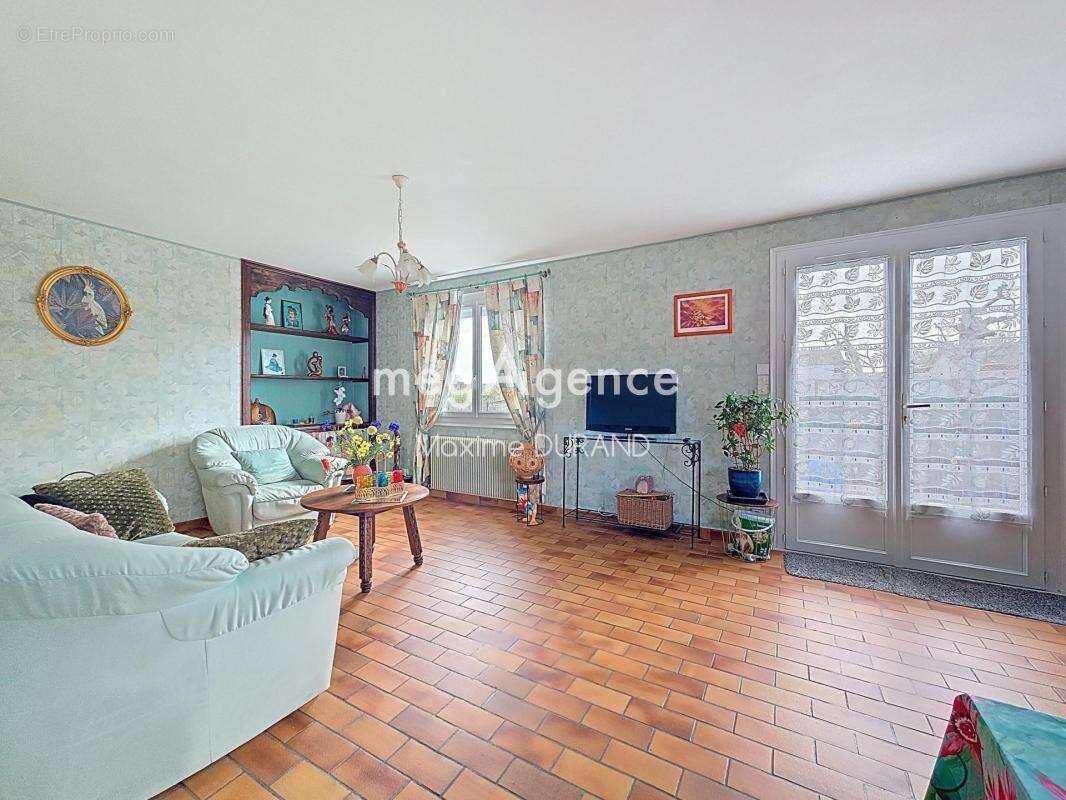 Maison à LE MAY-SUR-EVRE