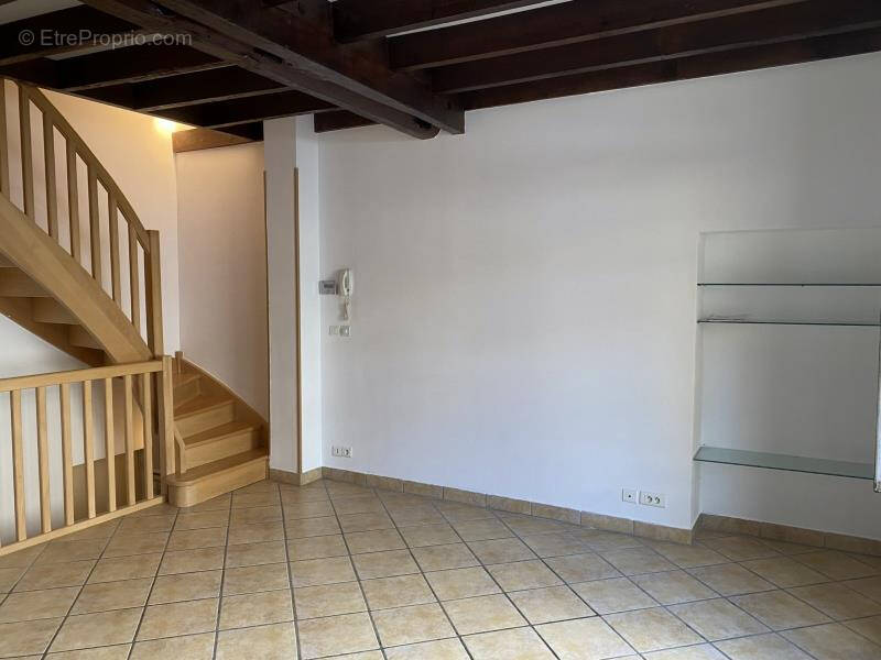 Appartement à SAINT-PRIM