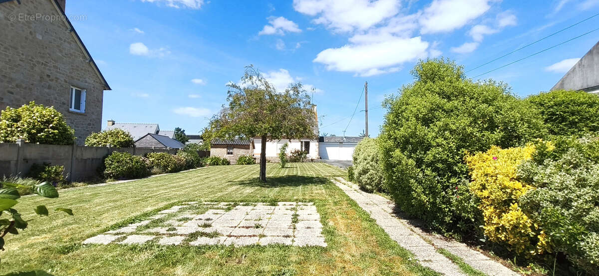 Maison à PLESSIX-BALISSON