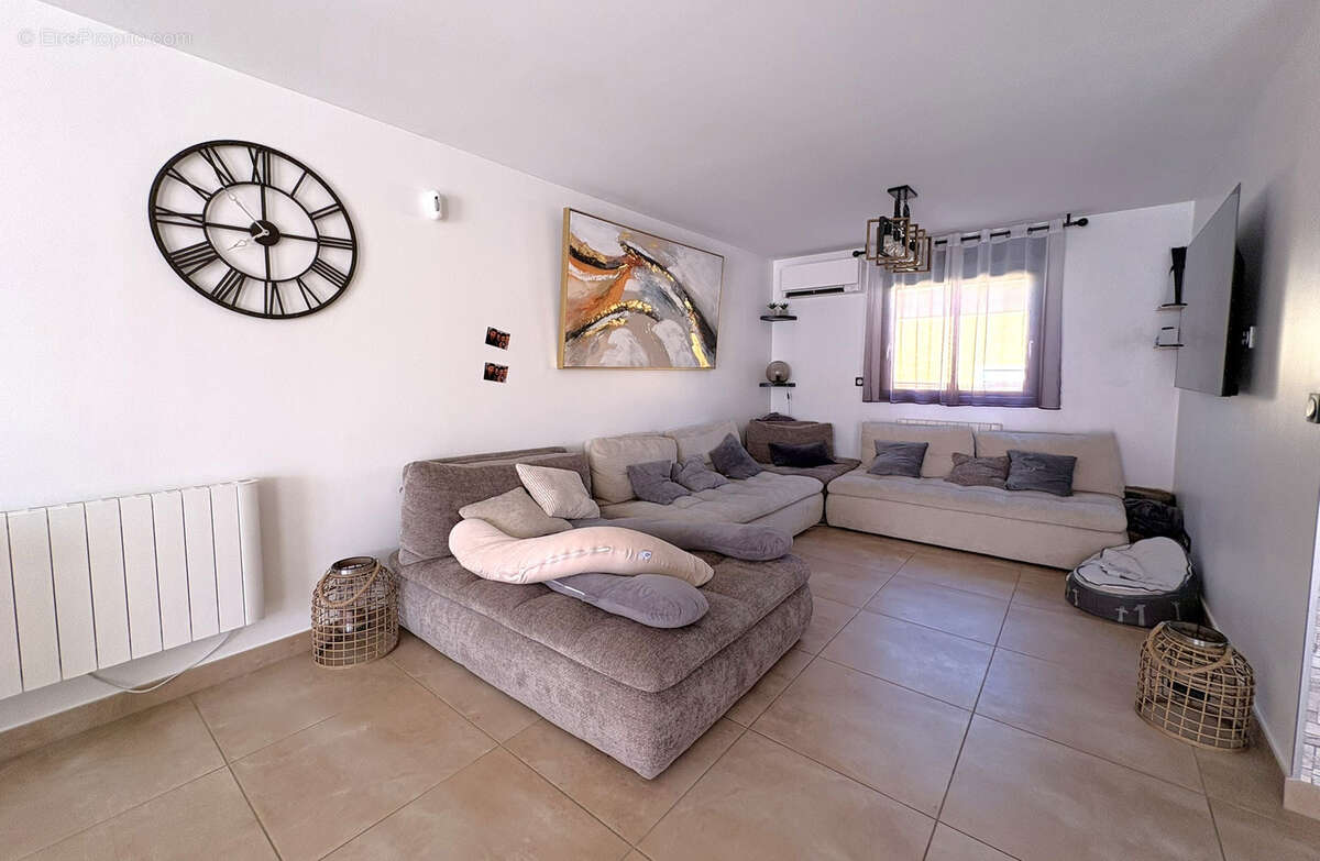 Maison à AMBERIEUX-EN-DOMBES