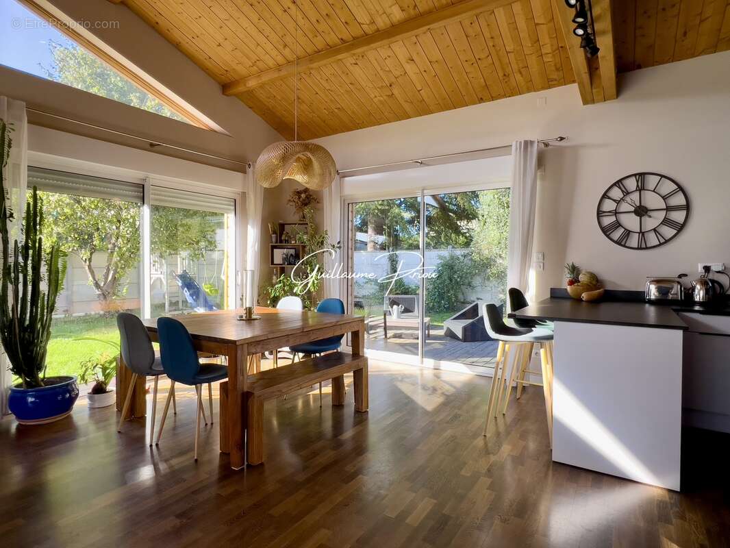 Maison à SAINT-MEDARD-EN-JALLES