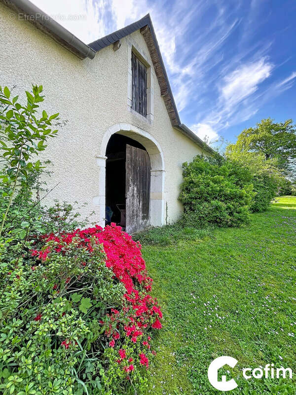 Maison à SERRES-CASTET