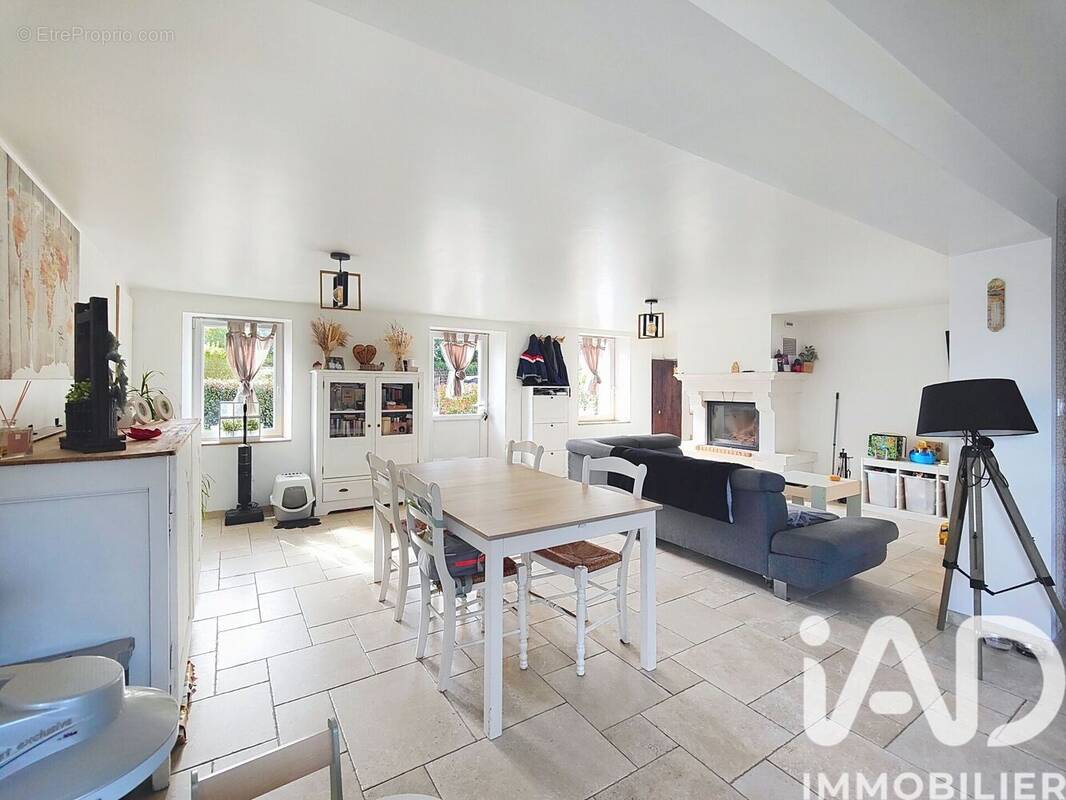 Photo 1 - Maison à BREUILPONT