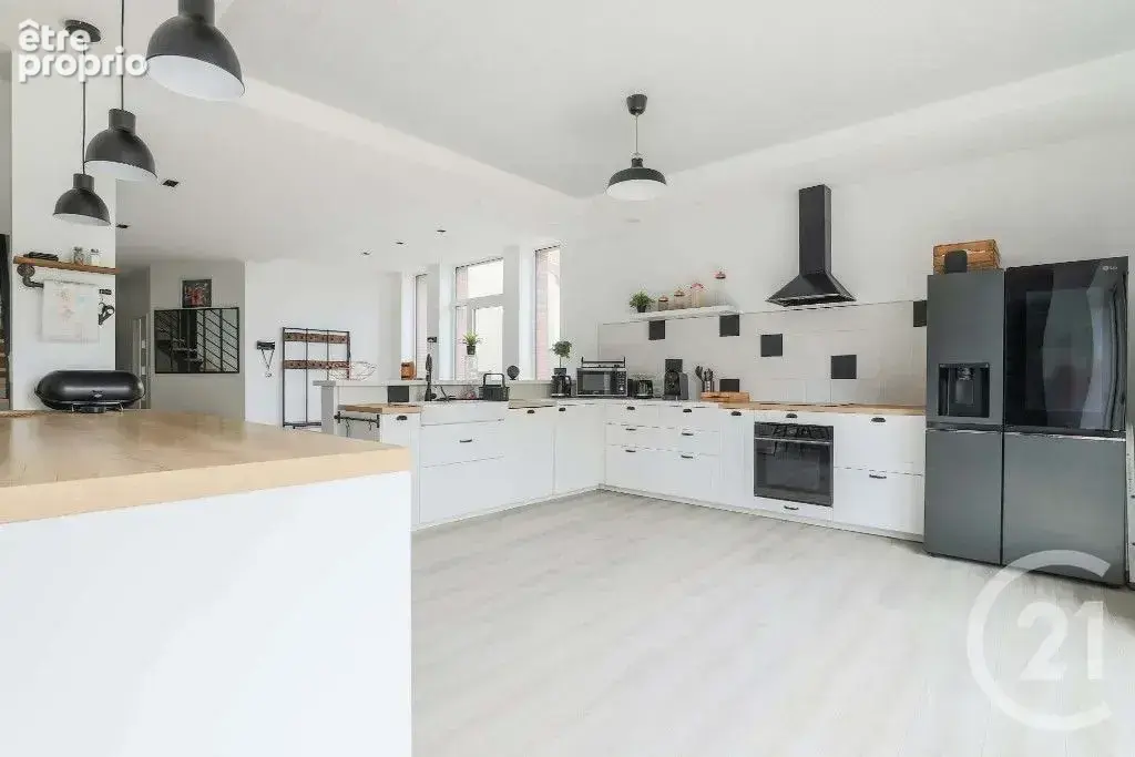 Maison 6 pièces 233 m² à vendre à Rosieres-En-Santerre (80170) - photo 8