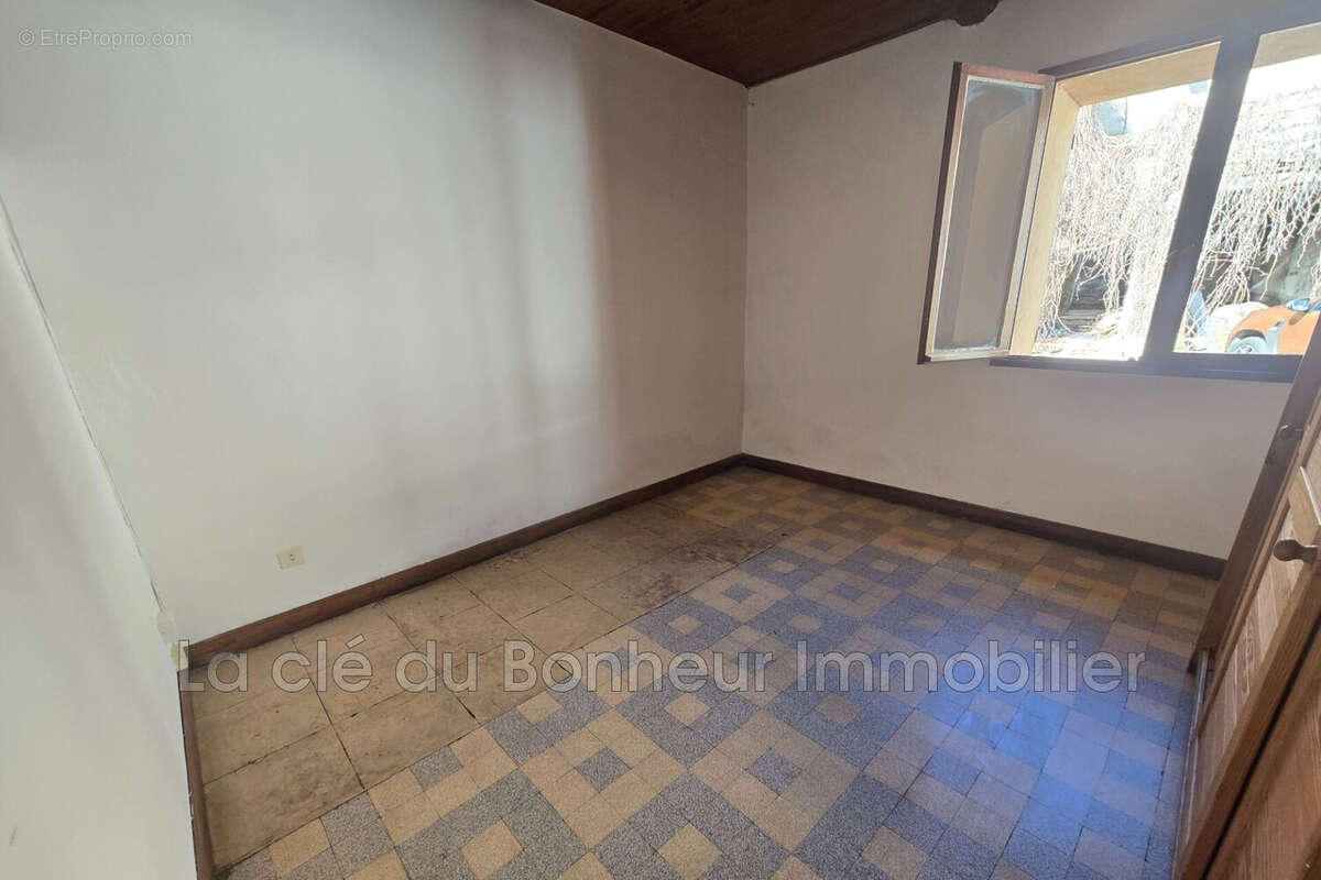 Maison à ESPARRON-DE-VERDON