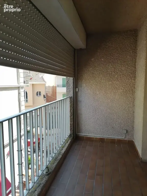 SANARY-SUR-MER – T2 vendu loué – 42,46 m² – 2e étage avec ascenseur - photo 2
