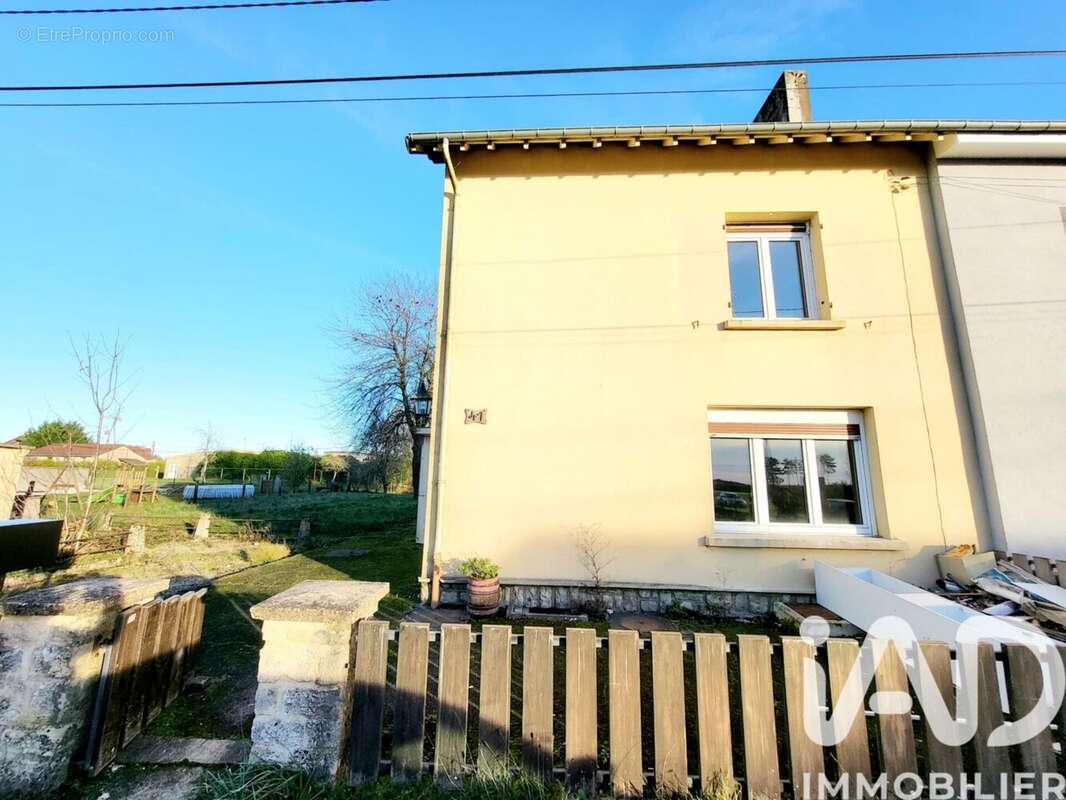 Photo 3 - Maison à MERCY-LE-BAS