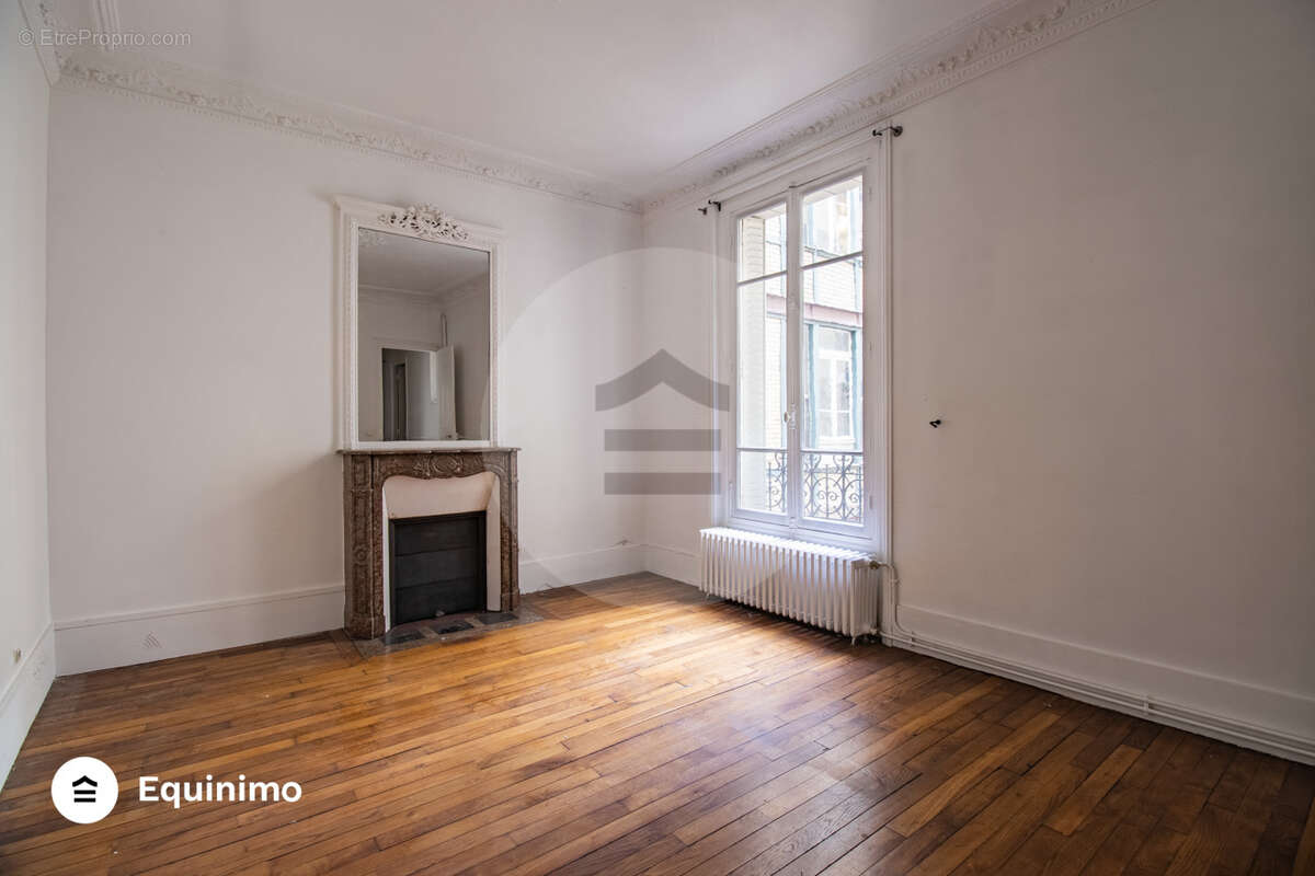 Appartement à PARIS-9E