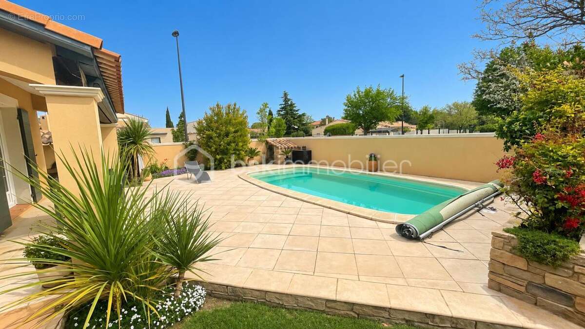 Baisse de prix pour cette Maison de 5 pieces avec piscine, garage et jardin- calme et confort assurés - photo 2