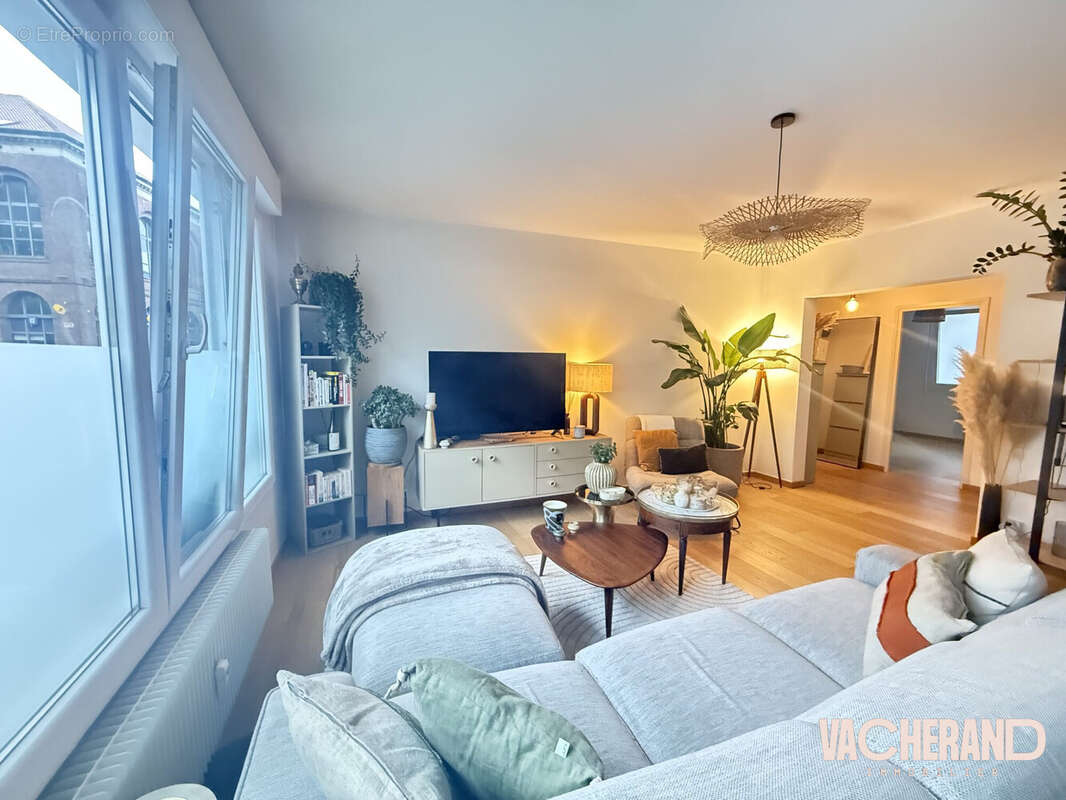 Appartement 78 m² à Lille  - photo 2