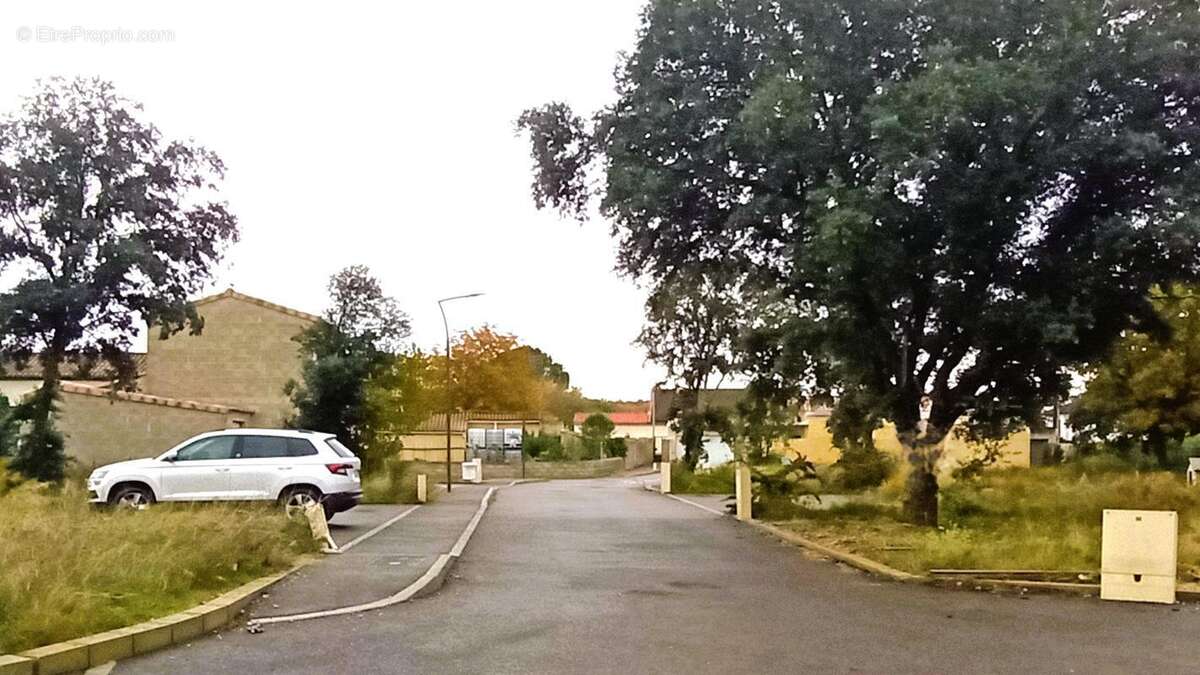 Terrain à BOLLENE