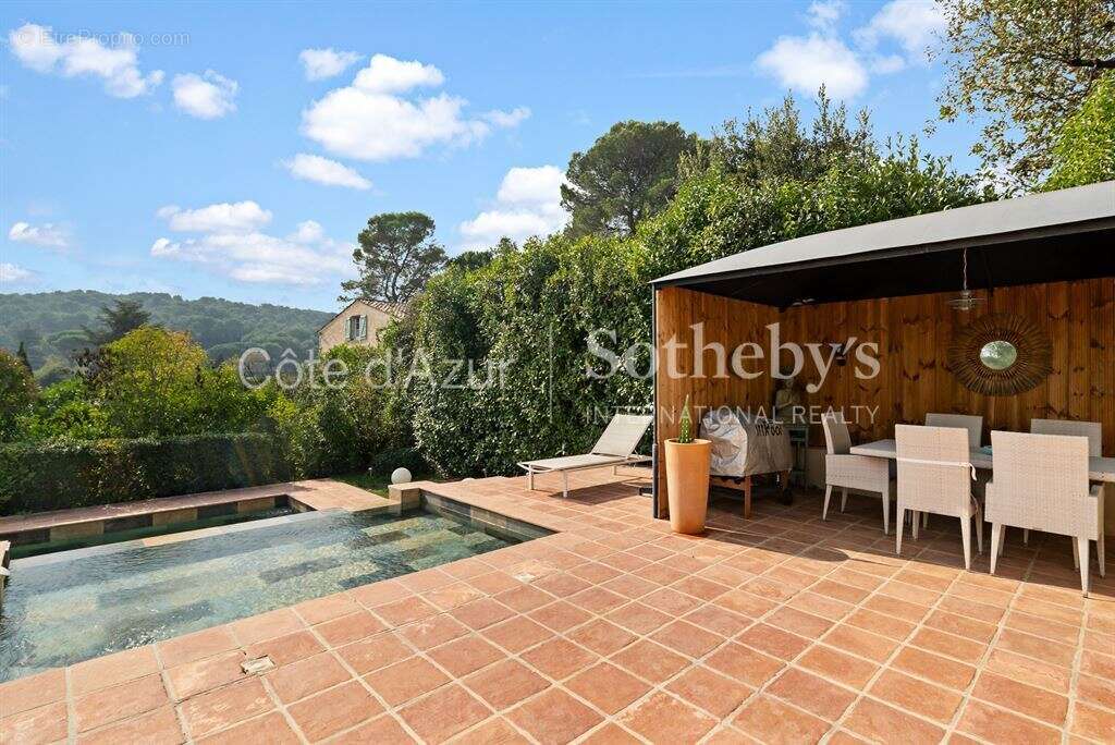 Maison à MOUGINS