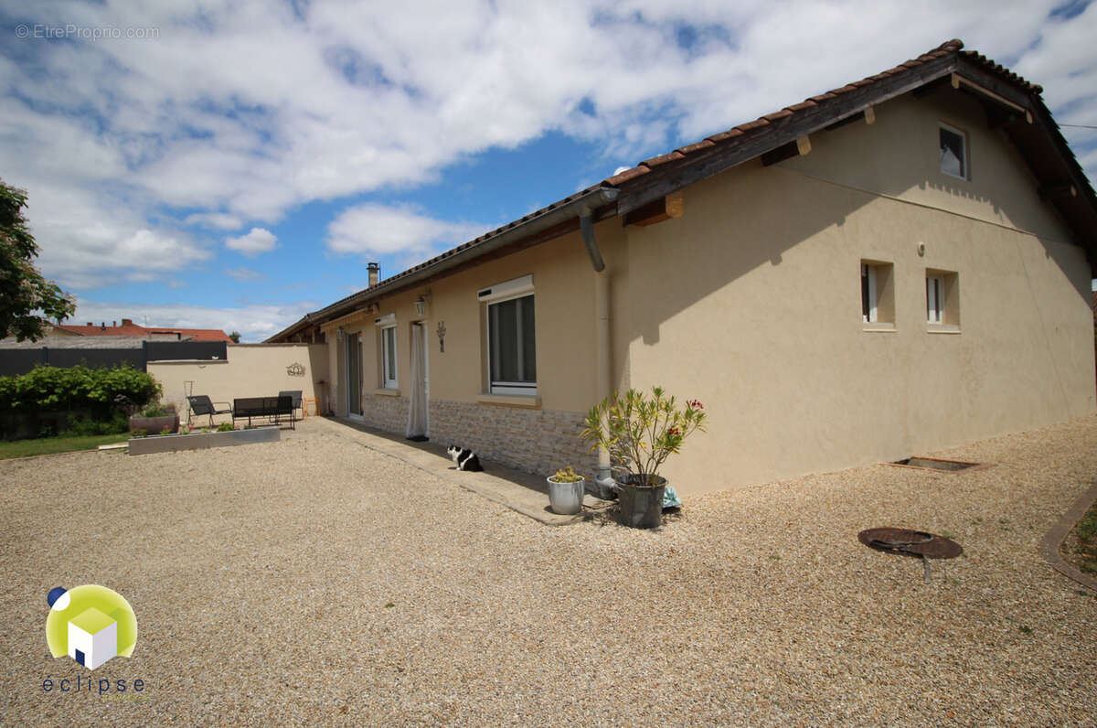 Ferme renovee 107 m2 - photo 3