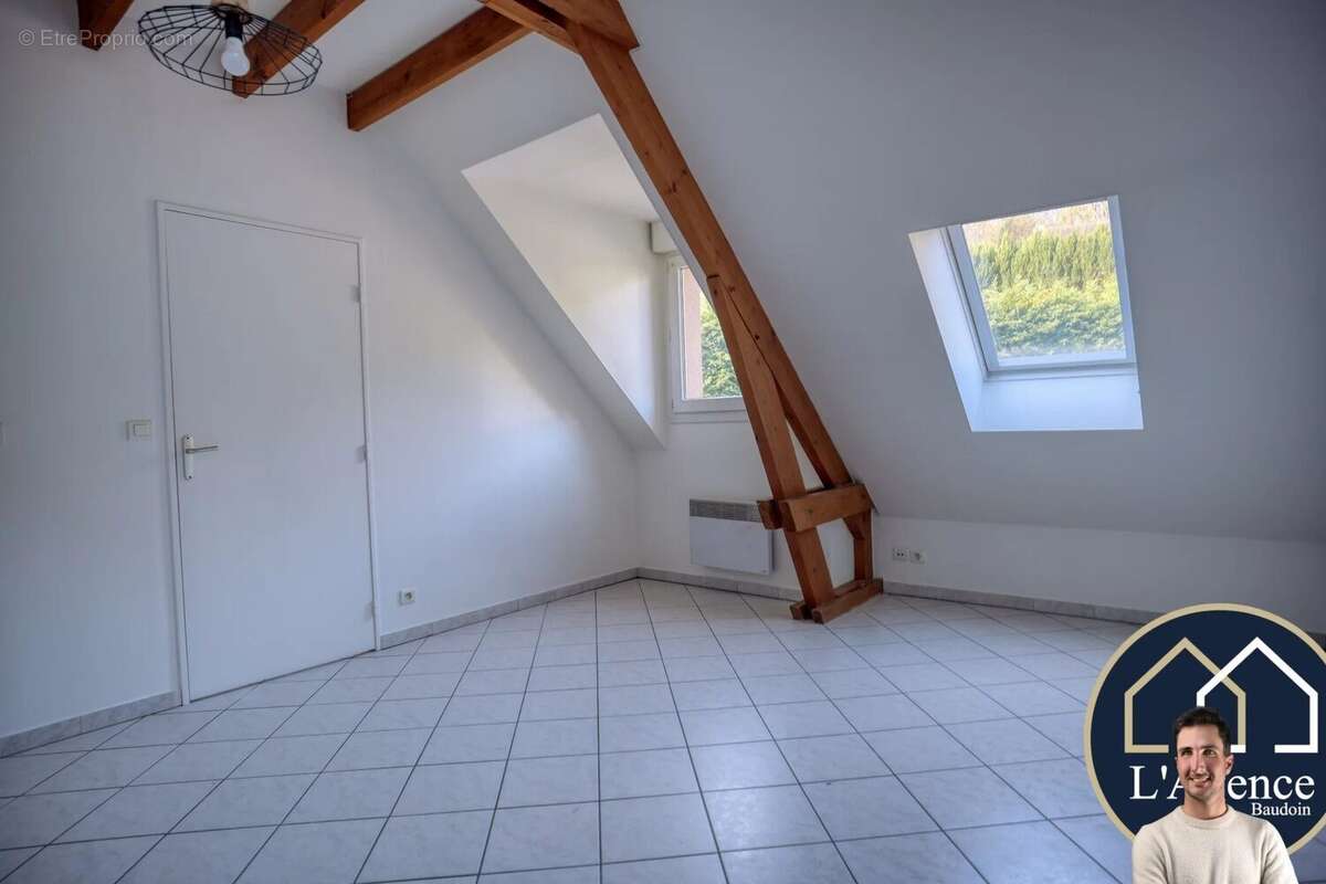 Appartement à EPERNON
