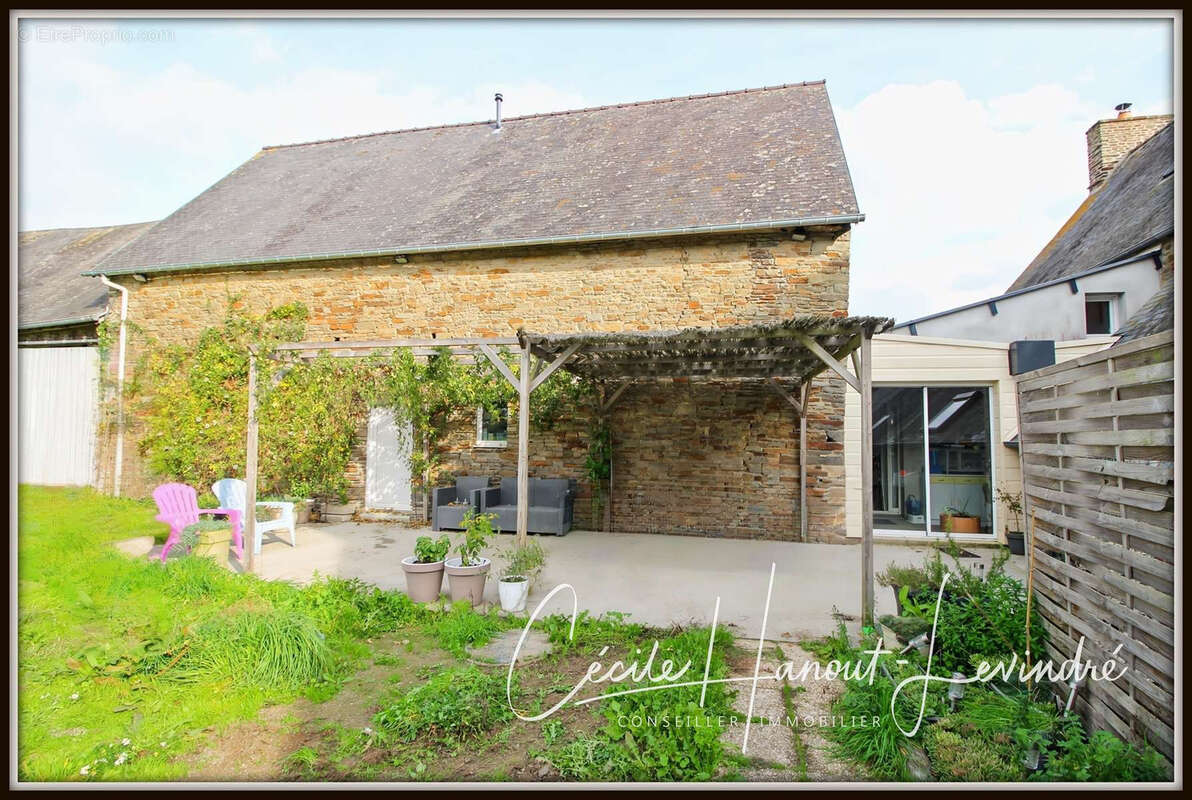 Maison à AUCEY-LA-PLAINE