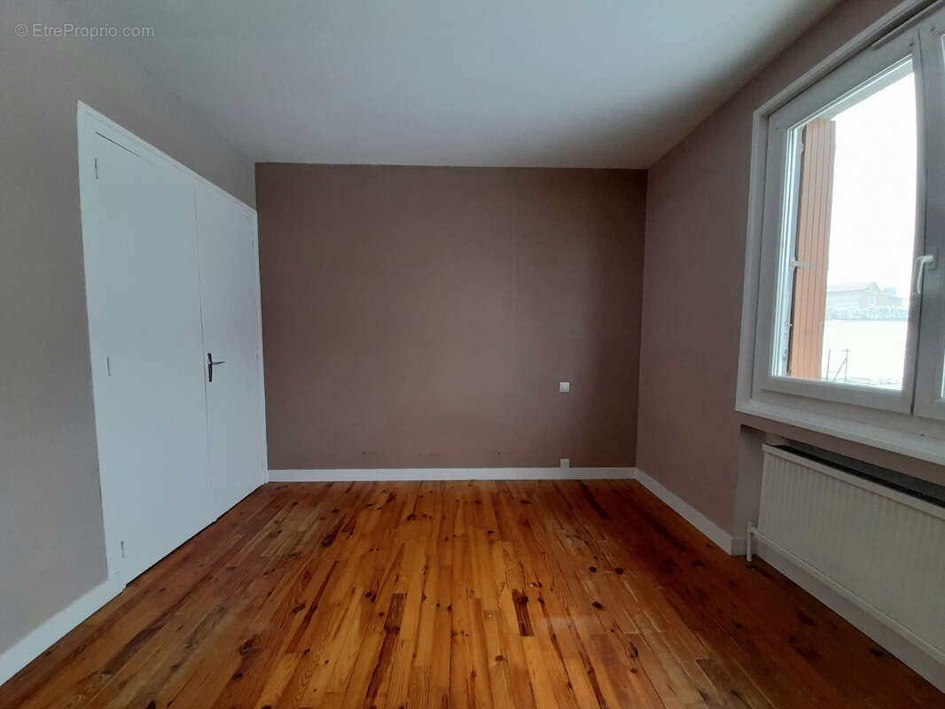 Maison à ESTIVAREILLES