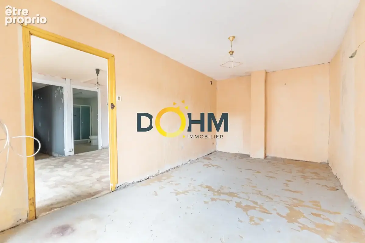 Ensemble immobilier avec cour a renover - photo 6