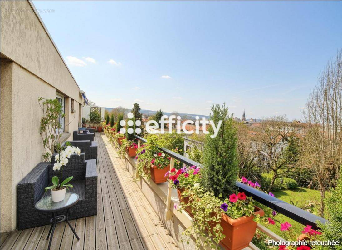 Appartement à LE VESINET