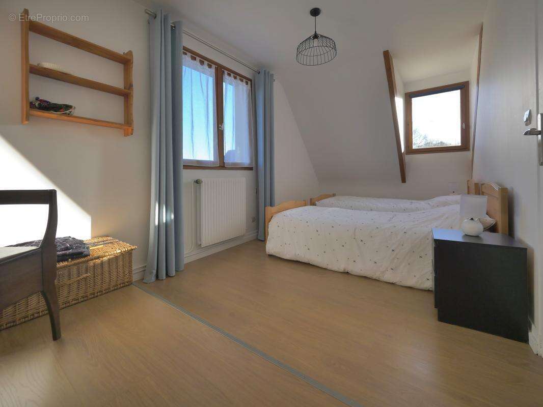 Maison à SAINT-NICOLAS-D'ALIERMONT