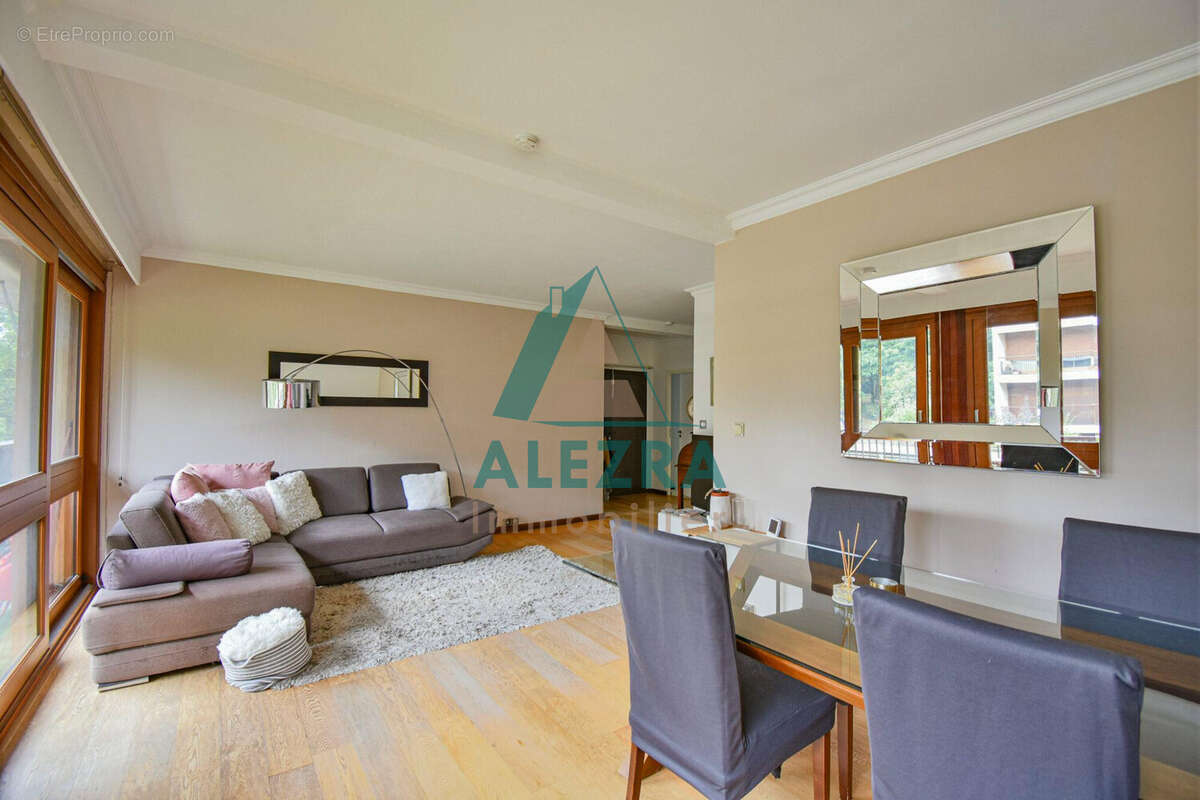 Appartement à LA CELLE-SAINT-CLOUD