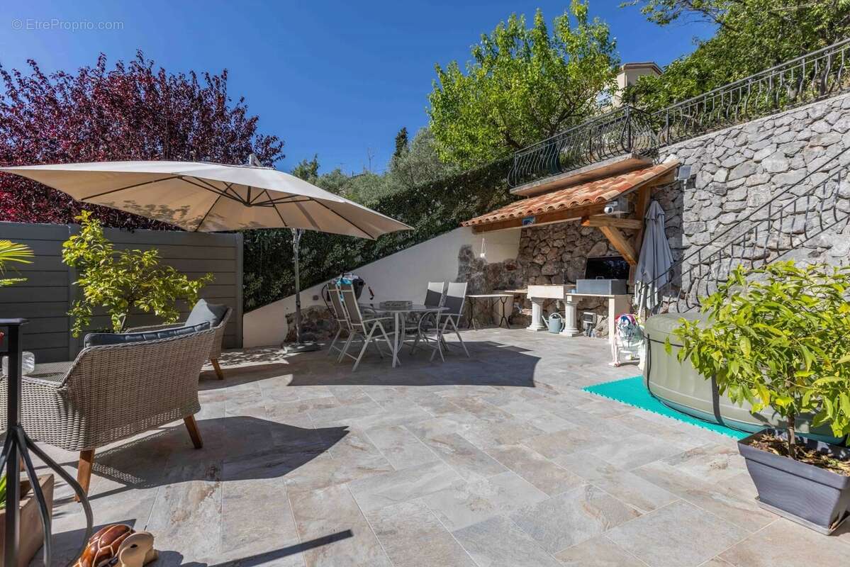 Maison à LEVENS