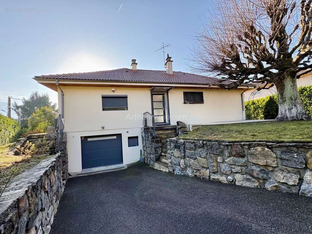 Maison à MONTBONNOT-SAINT-MARTIN