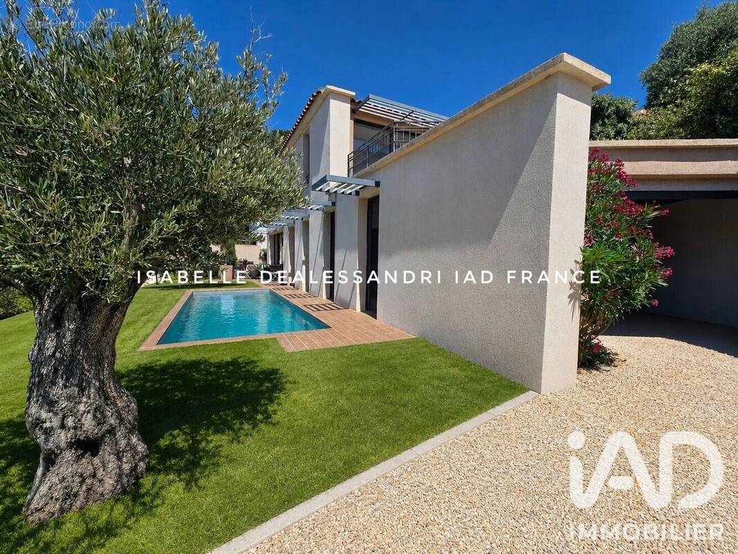 Photo 1 - Maison à OLLIOULES