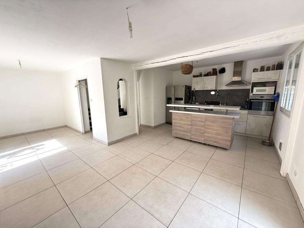 Maison 82 m² à Saint-Nazaire-D'aude  - photo 4