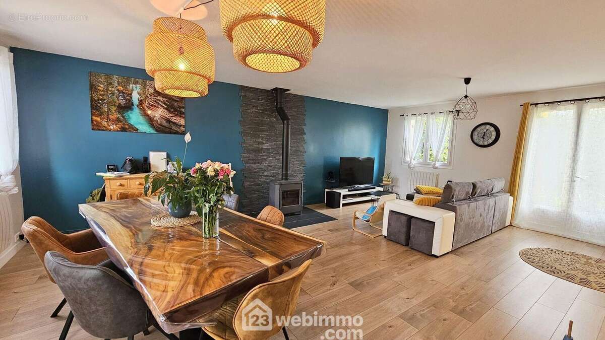 Une autre vue d'ensemble. - Maison à MALESHERBES