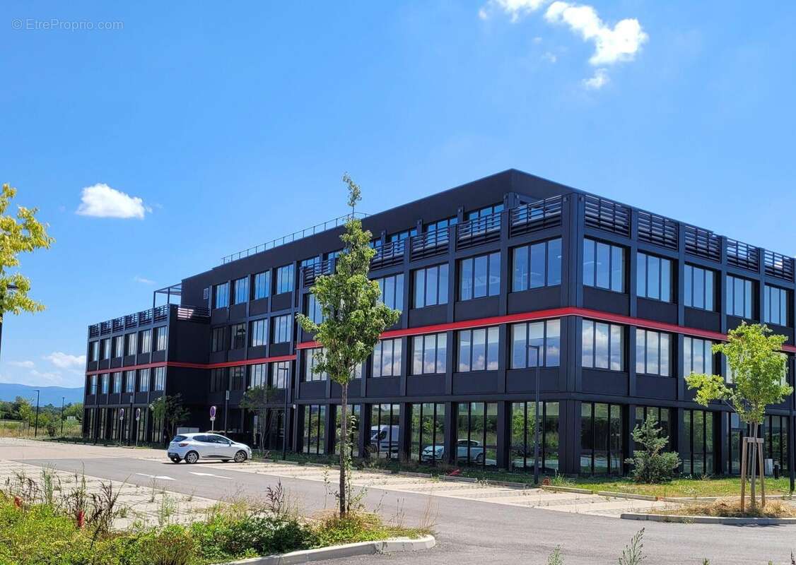 Appartement 3600 m² à Valence  - photo 3