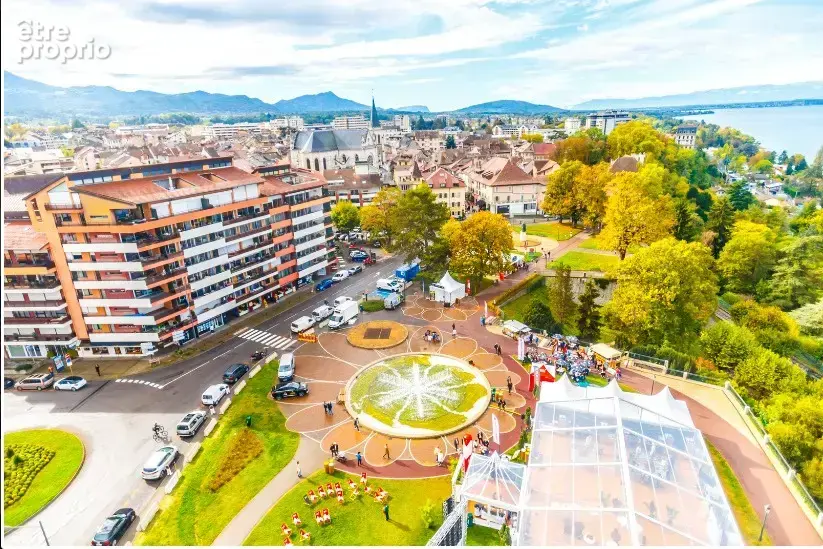 Exclusivité , Unique restaurant du centre de Thonon avec une vue imprenable front Lac  Léman - photo 5