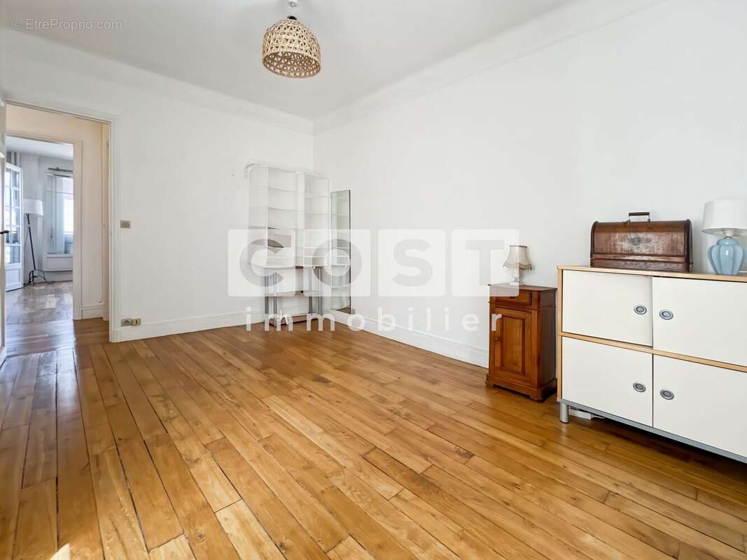 Appartement à ASNIERES-SUR-SEINE