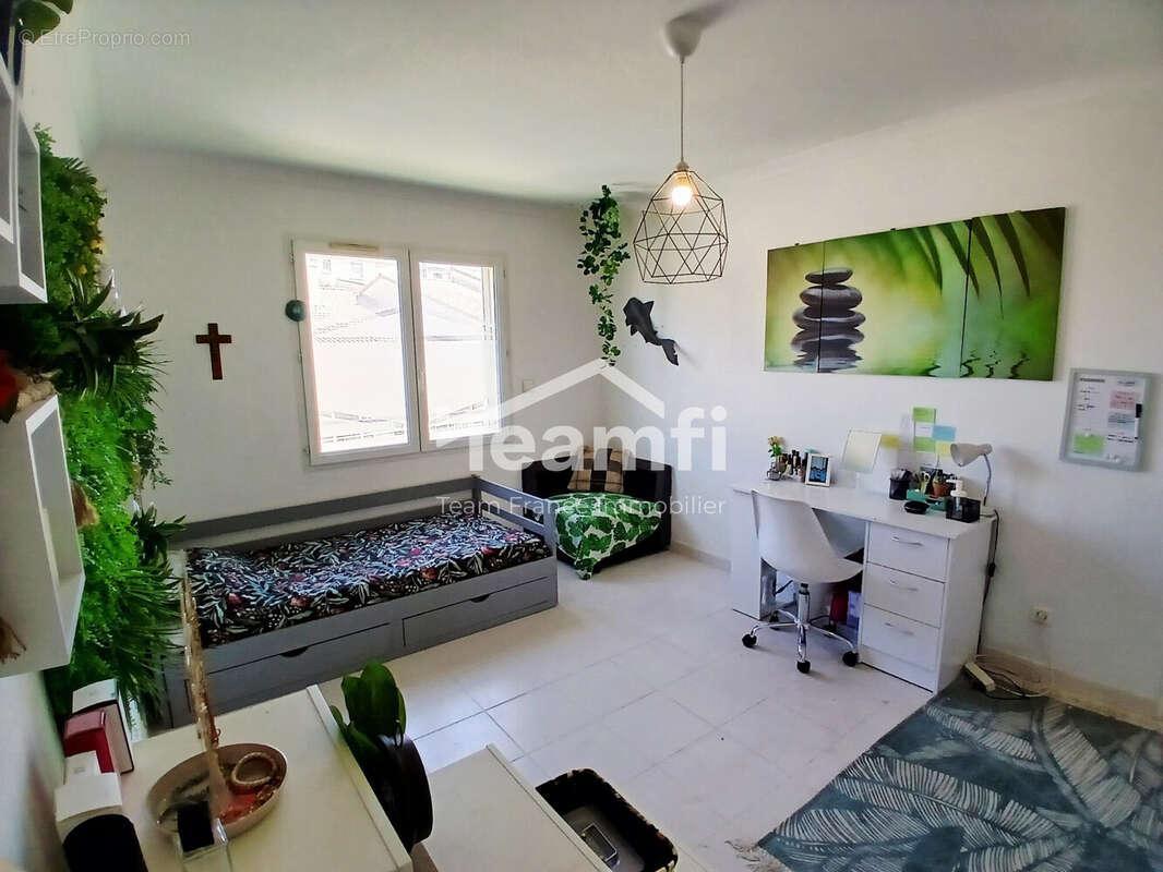 Maison à SAINT-CHRISTOL-LES-ALES