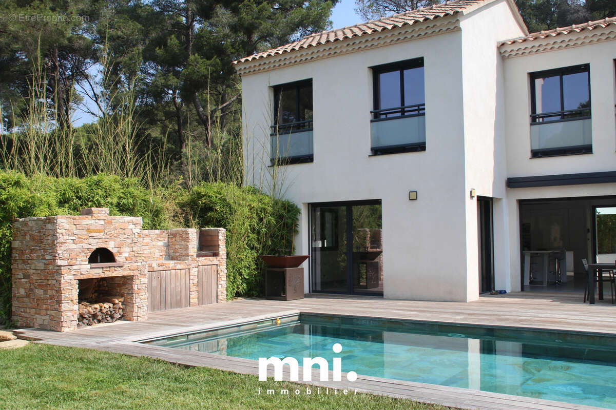 Maison à SIX-FOURS-LES-PLAGES