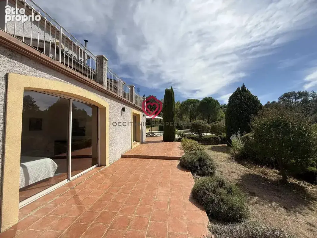 Magnifique maison avec un beau terrain, piscine et garage - photo 7