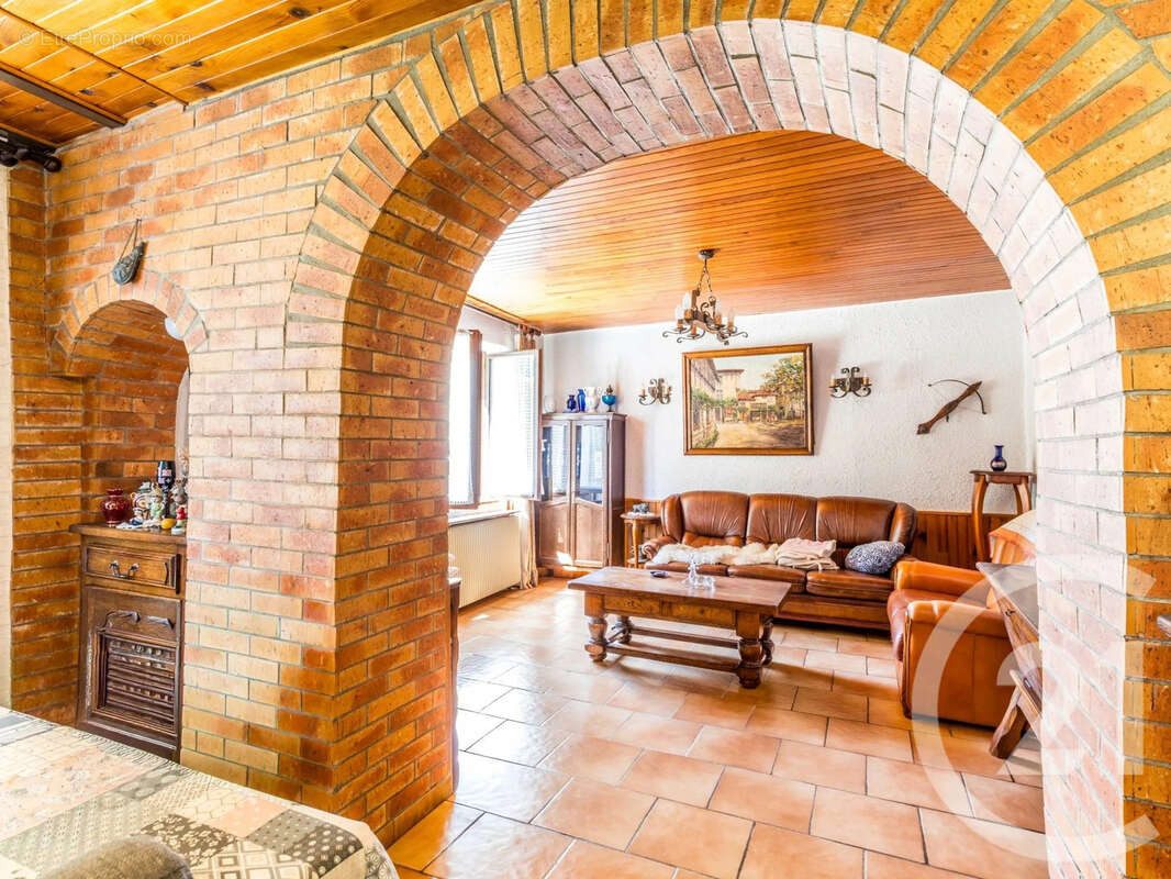 Maison à FRANS