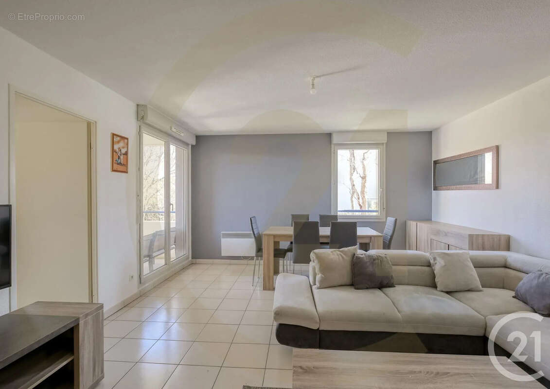 Appartement à L'ISLE-D'ABEAU