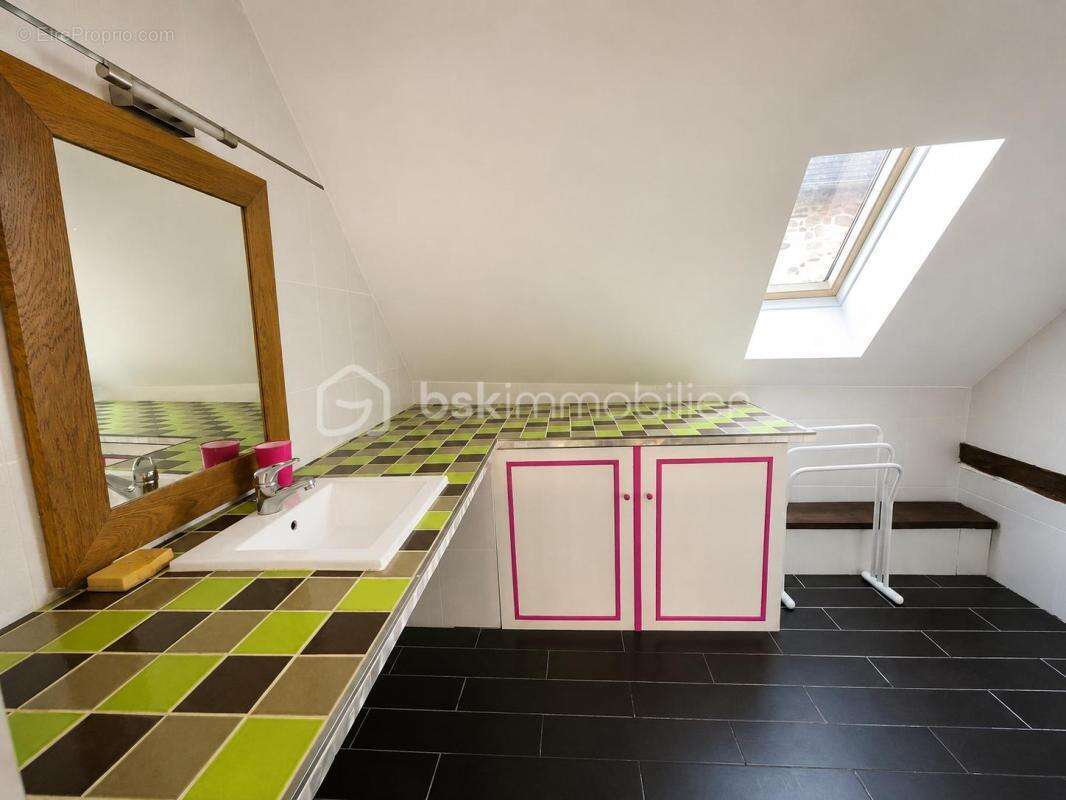 Maison à LA PORCHERIE
