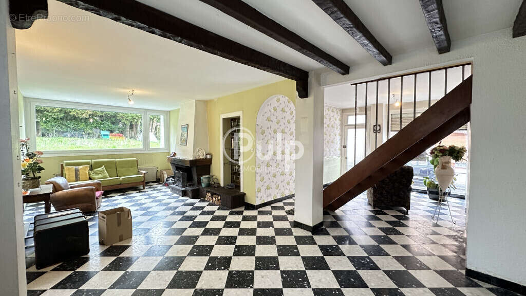 Maison à BRUAY-LA-BUISSIERE