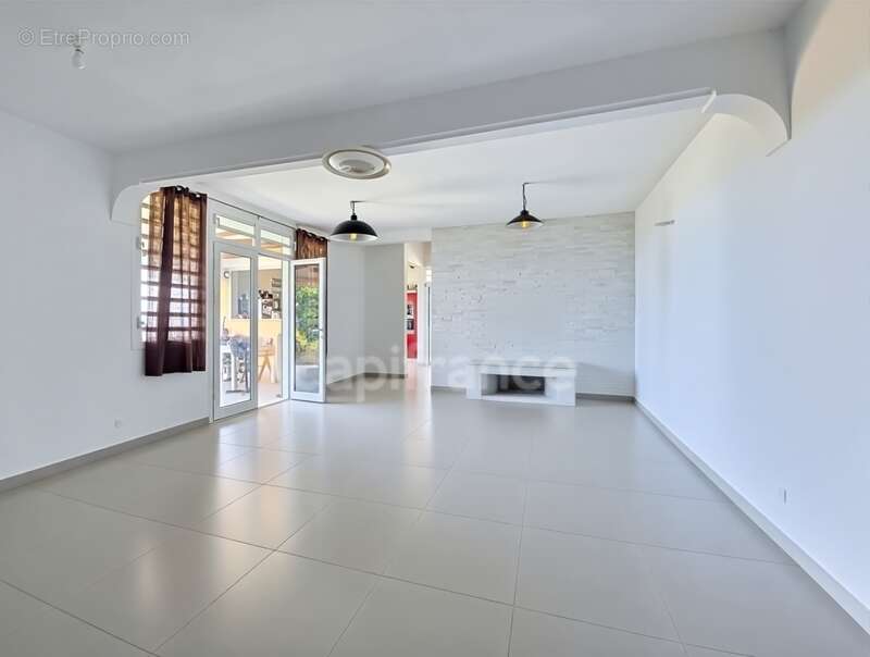 Maison à VIEUX-HABITANTS