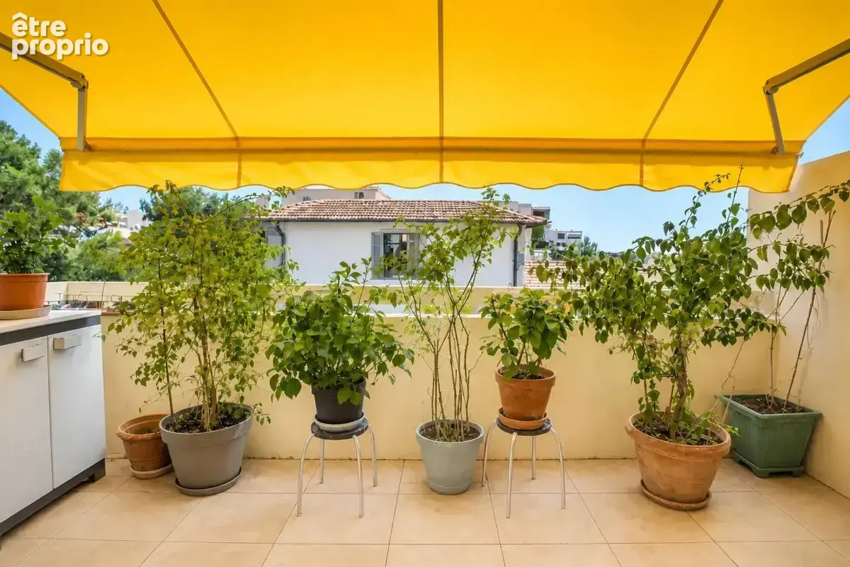 Appartement à LE CANNET