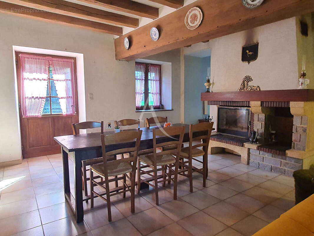 Maison à SEIGY