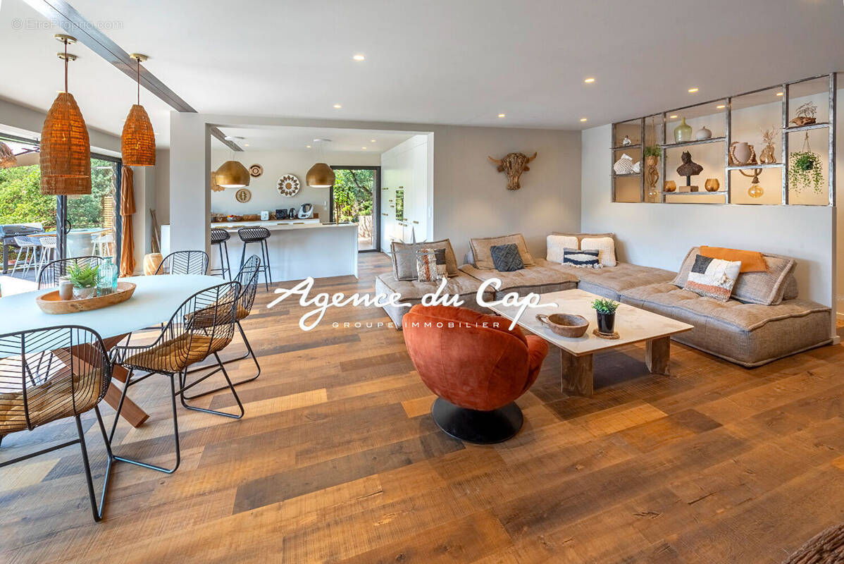 Appartement à FREJUS