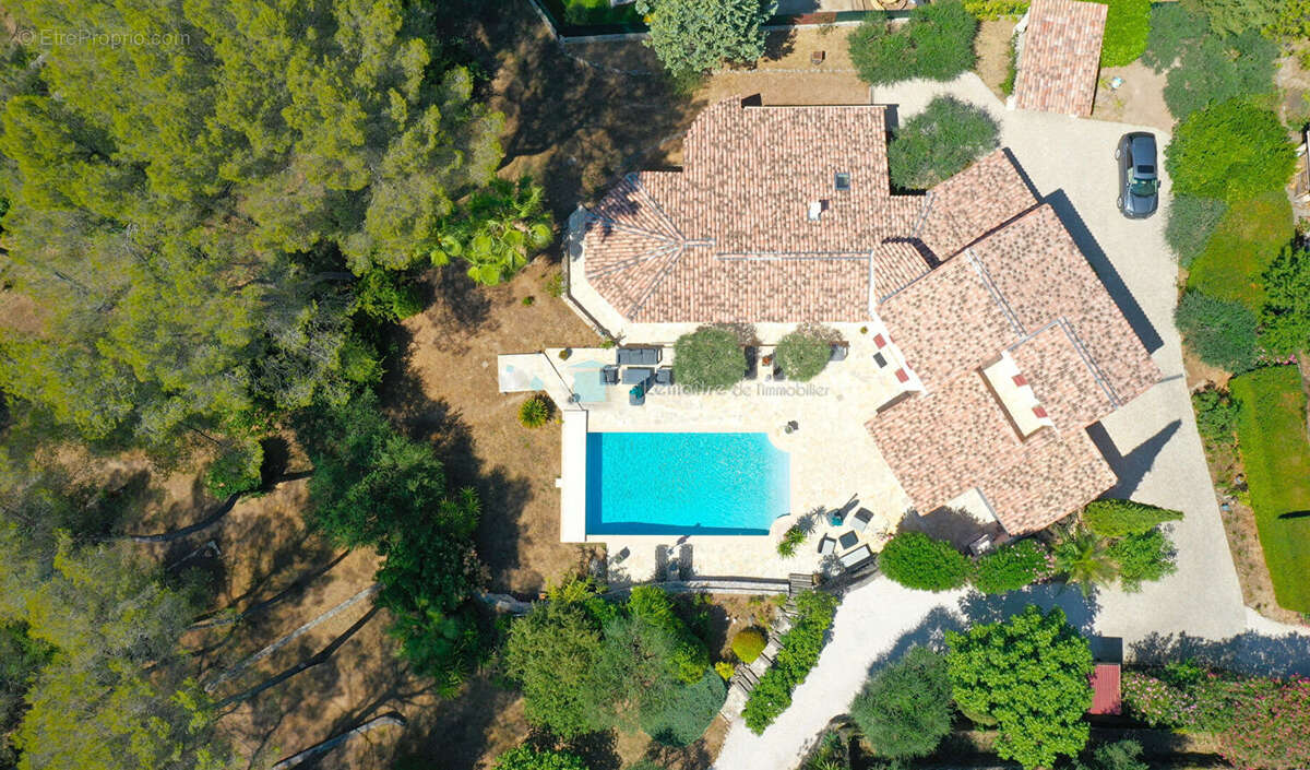 Maison à PEYMEINADE