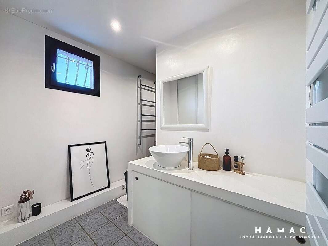 Maison à GREZIEU-LA-VARENNE