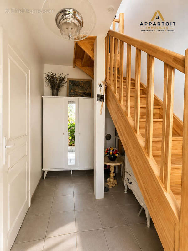 Maison 110 m² à Vichy  - photo 2
