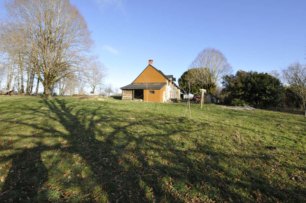 Maison à LA PORCHERIE