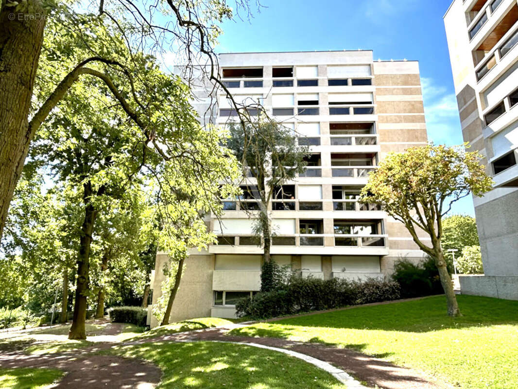 Appartement à GARCHES
