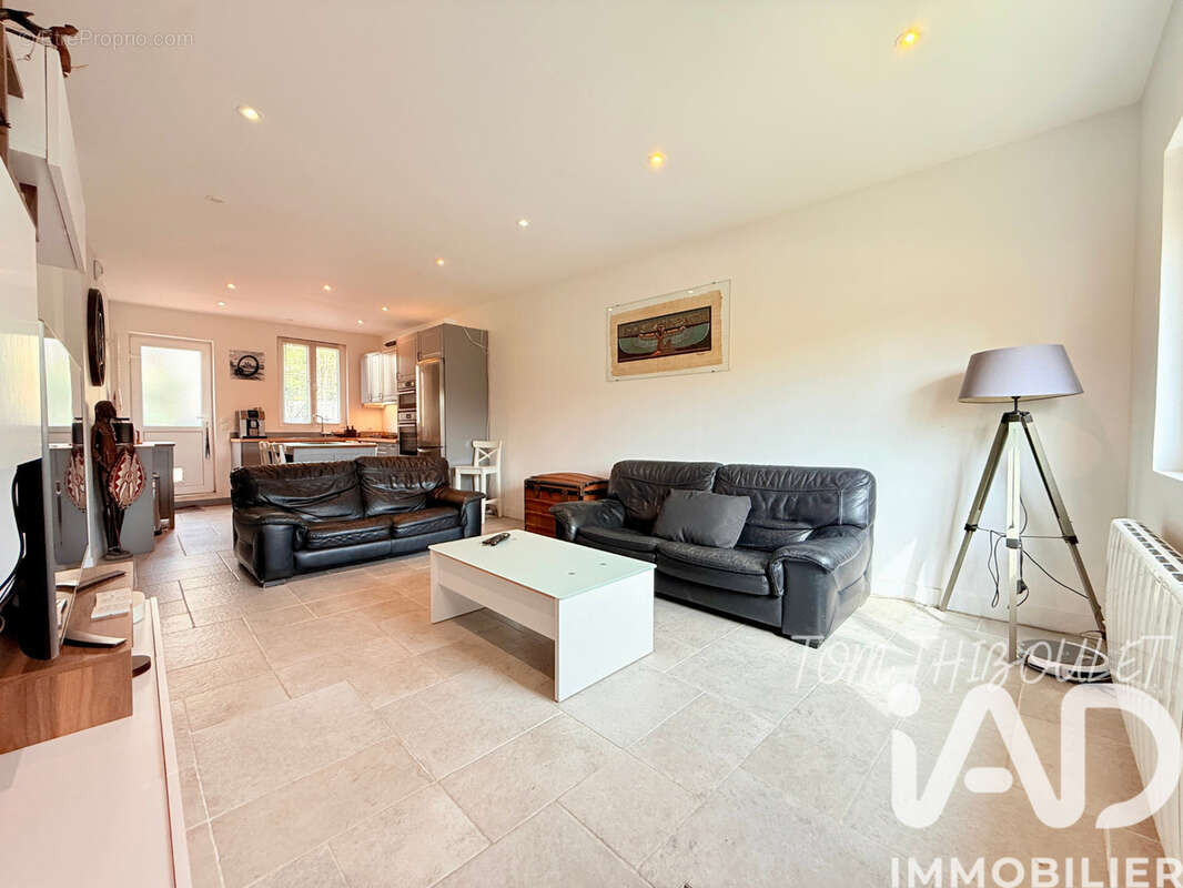 Photo 1 - Appartement à THORIGNY-SUR-MARNE